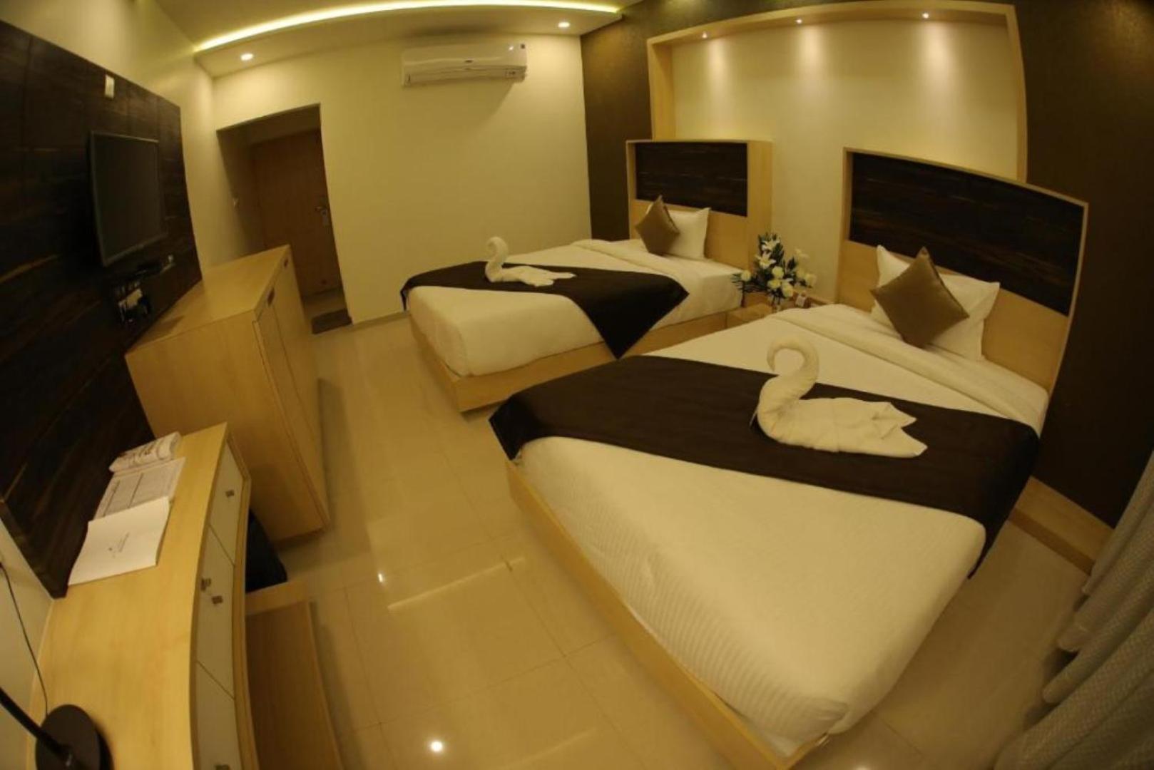 Hotel Roma Kristo Dwarka  Ngoại thất bức ảnh