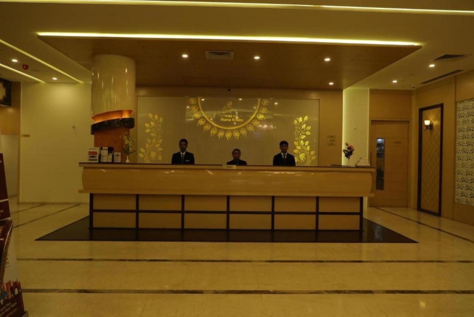Hotel Roma Kristo Dwarka  Ngoại thất bức ảnh