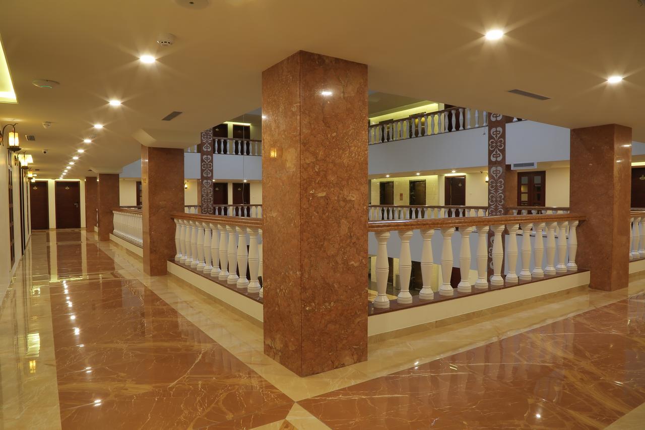 Hotel Roma Kristo Dwarka  Ngoại thất bức ảnh