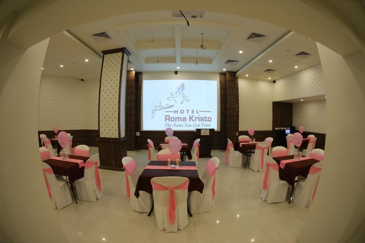Hotel Roma Kristo Dwarka  Ngoại thất bức ảnh