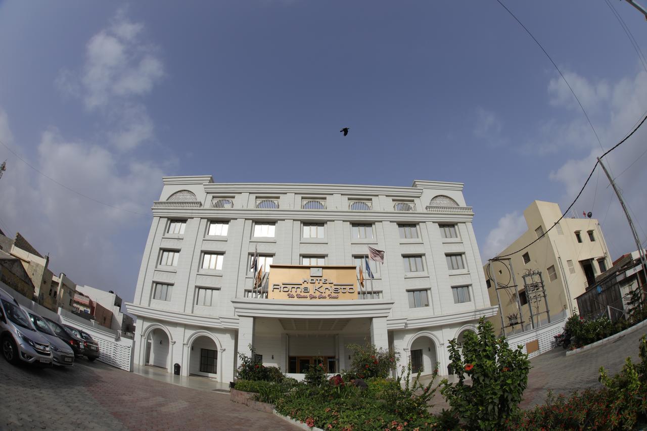 Hotel Roma Kristo Dwarka  Ngoại thất bức ảnh